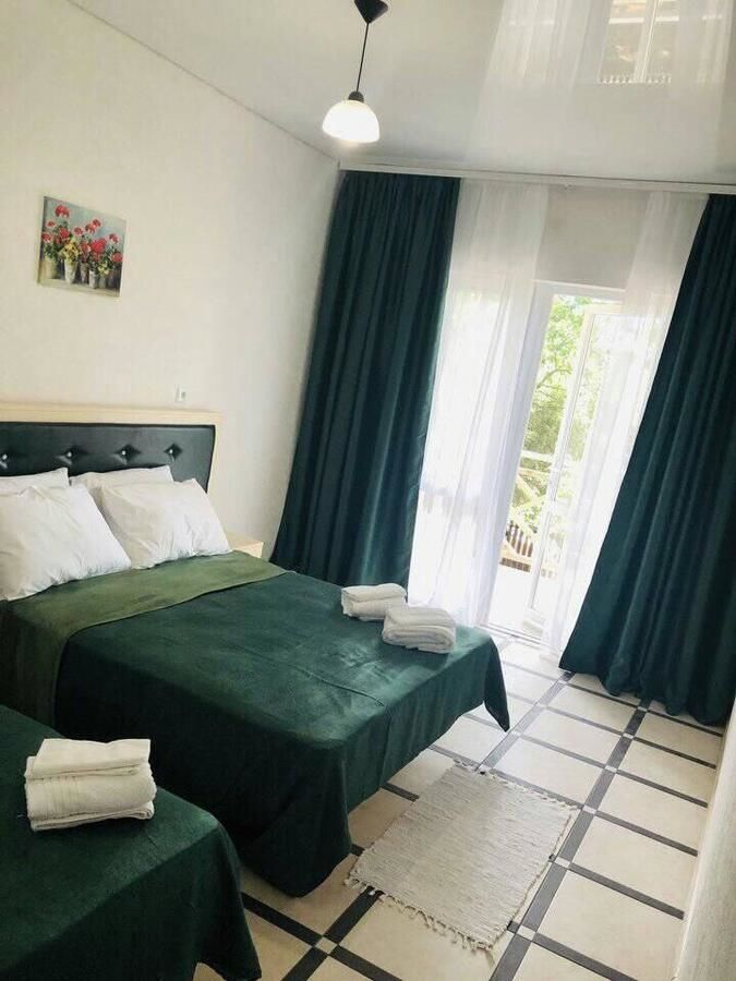 Мини-отель Hotel Bristol Железный Порт